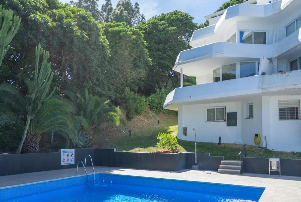 Relaxing Family Retreat With Stunning Golf Views Villa Benalmádena